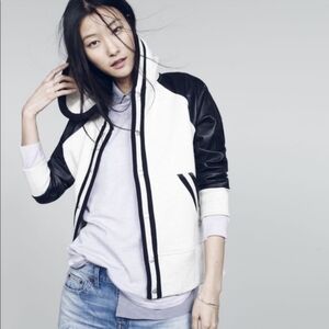 Madewell leather sleeve - retro varsity style jacket. Size medium Black Leather